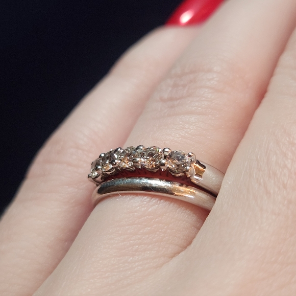 Wedding / Anniversary Ring Set - Picture 5 of 16